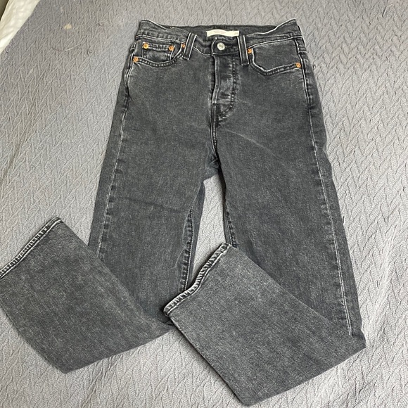 Levi Wedgie Straight Denim Jeans - Picture 3 of 3